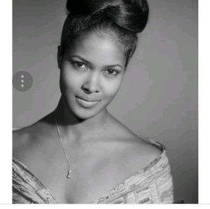 Meet your Posher, Olaiya